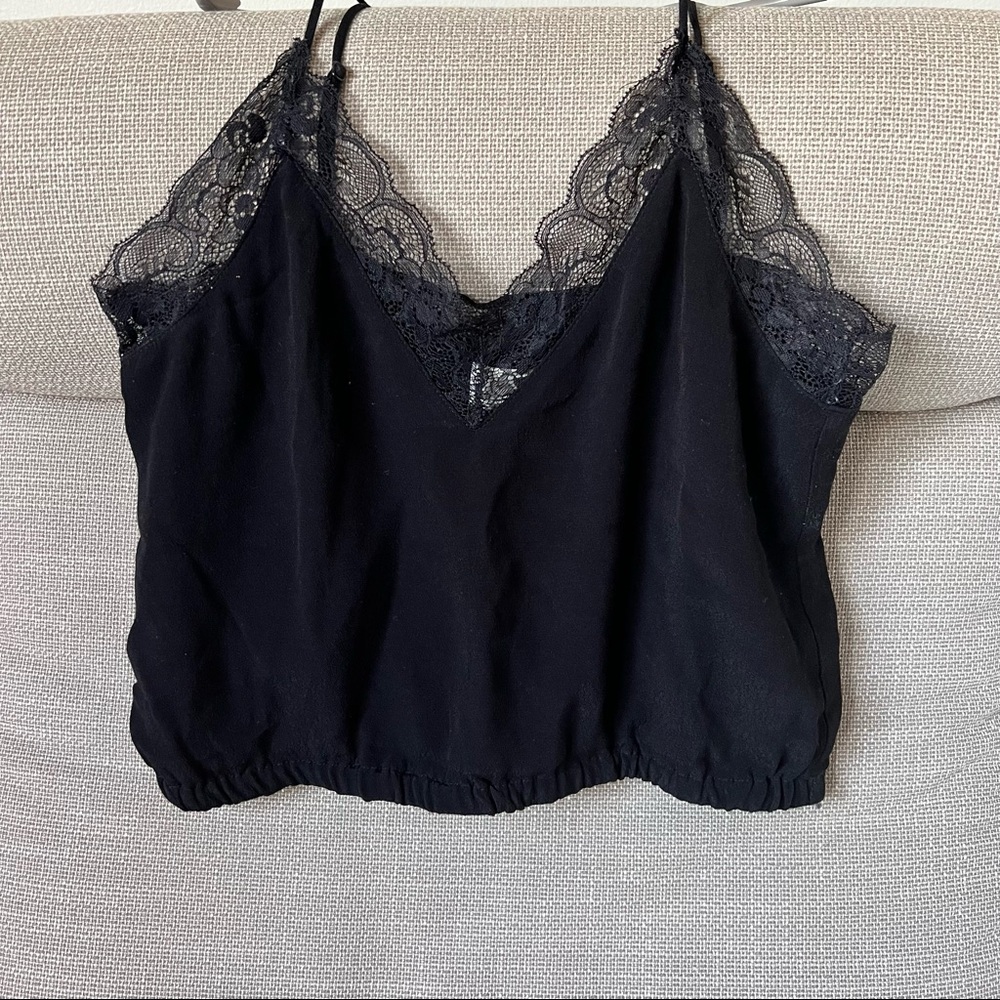 Aritzia Wilfred Free Agyness Cropped Lace Cami (XS)
